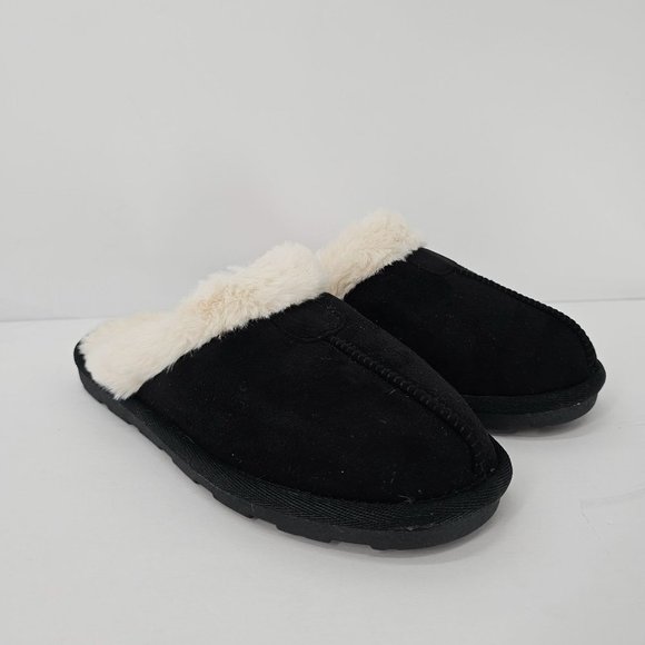 Forever 21 Black and Cream Mules - Picture 2 of 9